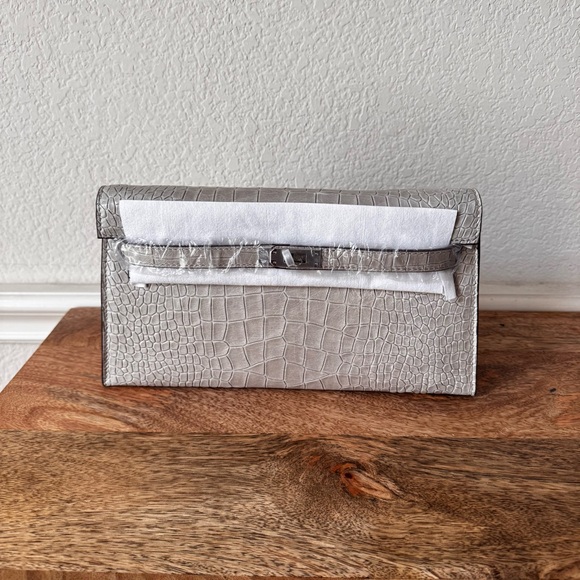 LEATHER INSIDE & OUT Gray Emboss Croc 27 Long KL Shoulder Bag Convertible S7 - Picture 6 of 15